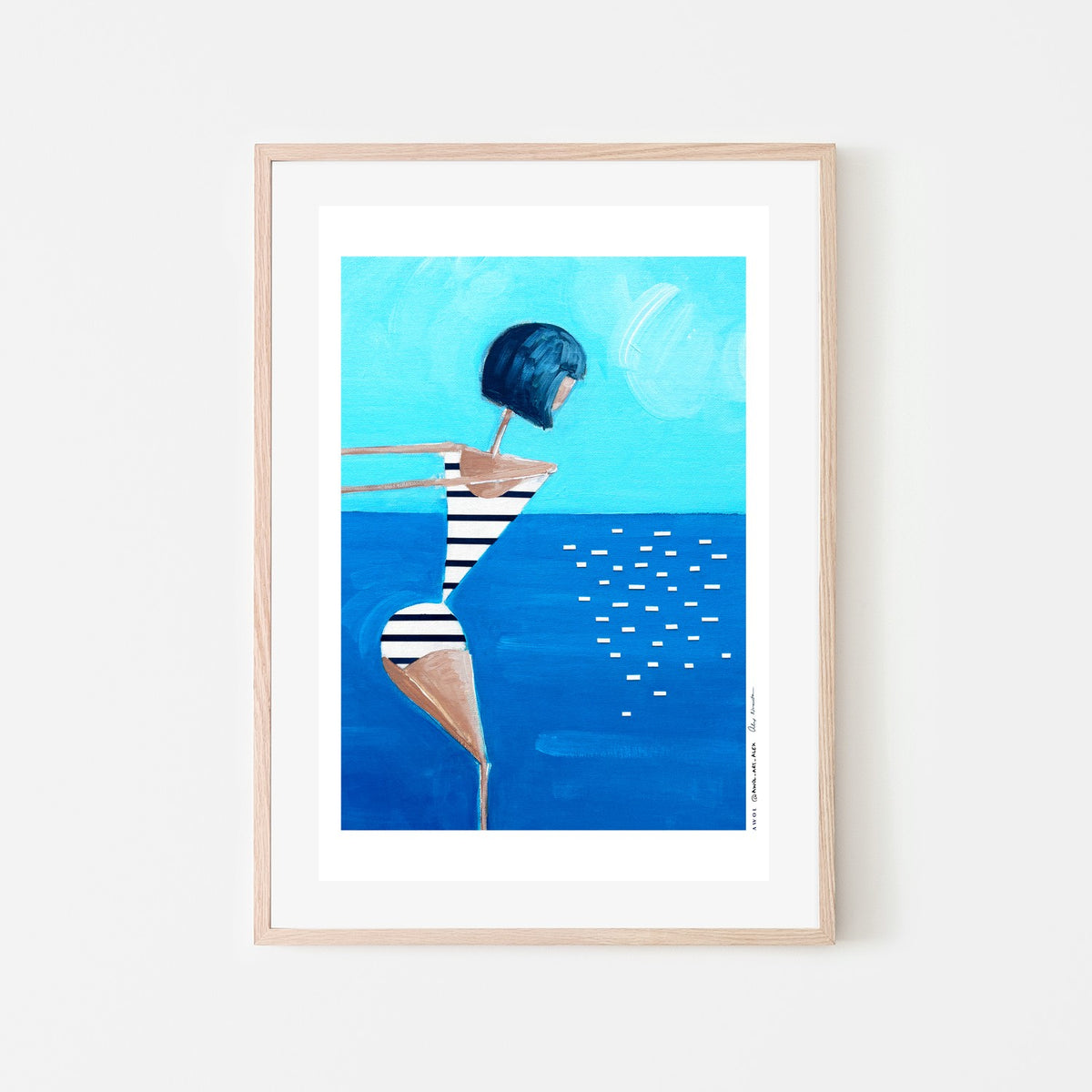 DIVING WOMAN