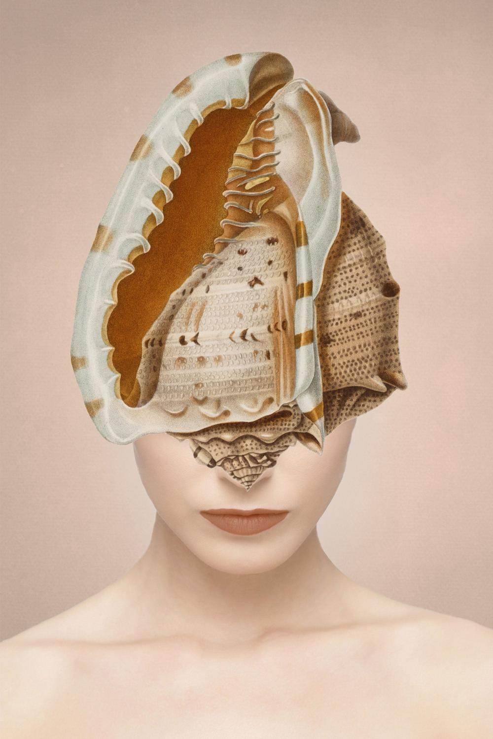 wall-art-print-canvas-poster-framed-Seashell Woman-1