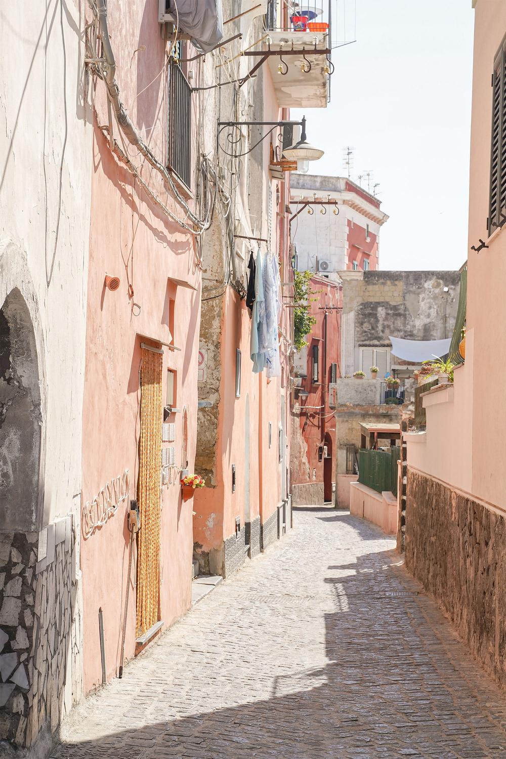 wall-art-print-canvas-poster-framed-Sunlit Mediterranean Alley-1